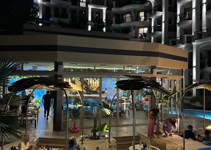 Harmony Grand - Gut アパート