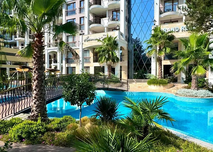 Harmony Grand - Gut アパート サニービーチ